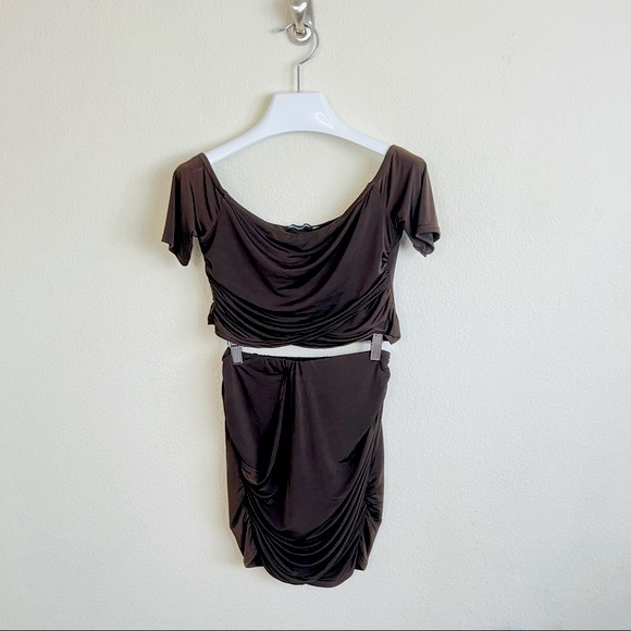 PrettyLittleThing Chocolate Brown Slinky Ruched Bardot Top & Mini Skirt Set - Picture 2 of 10
